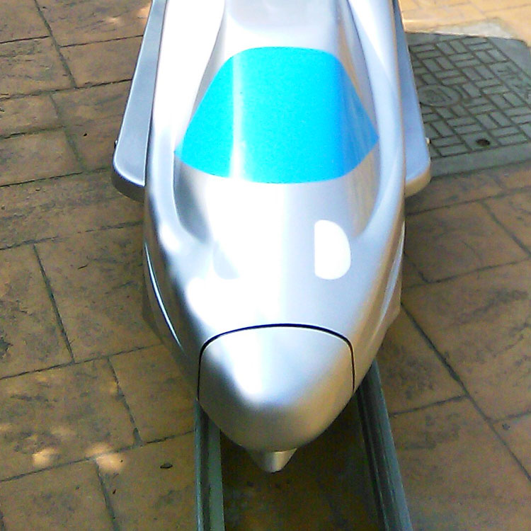 有軌道高鐵小火車